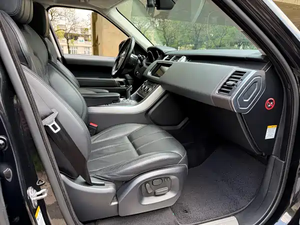 Land Rover Range Rover Sport 2015