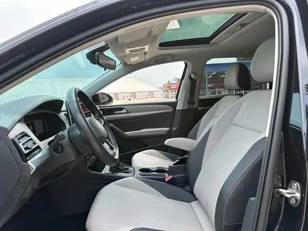 Volkswagen Lavida 2022