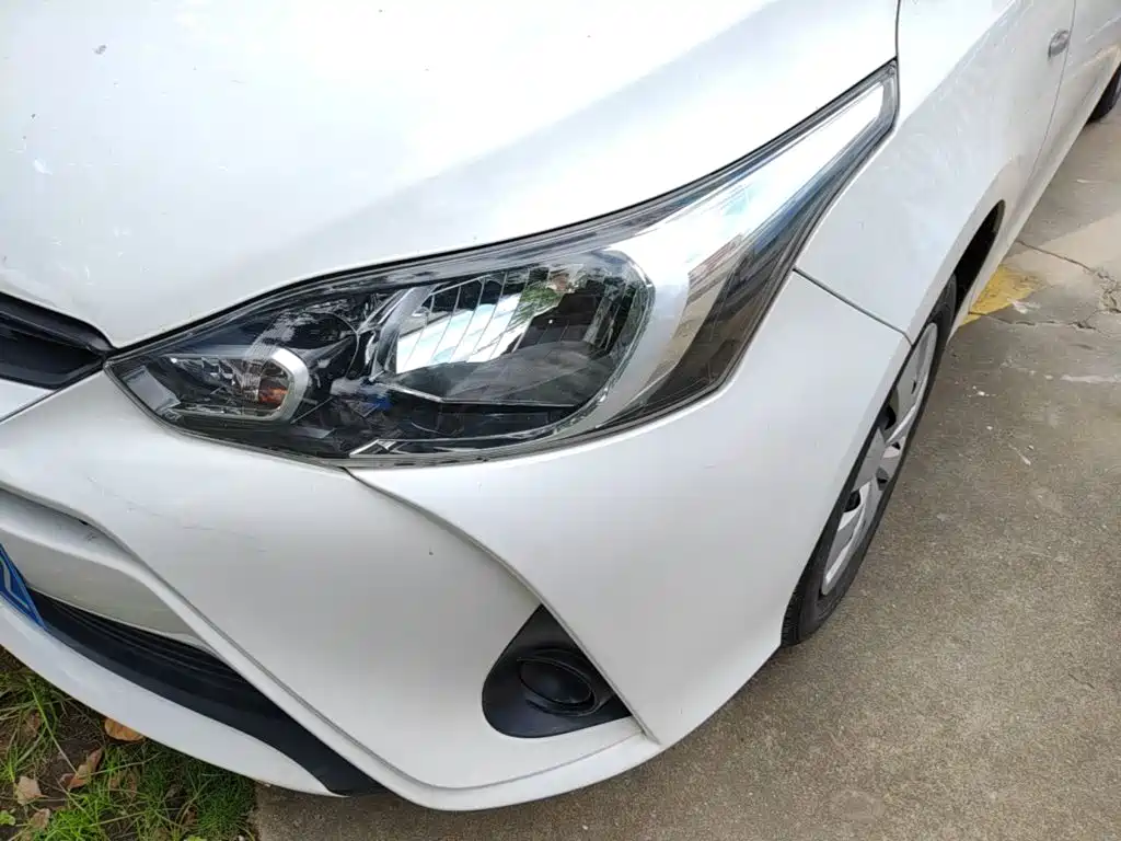 Toyota Yaris L 2020 — фото 24