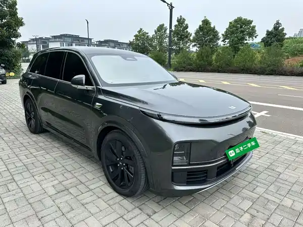 Li Auto L8 2023