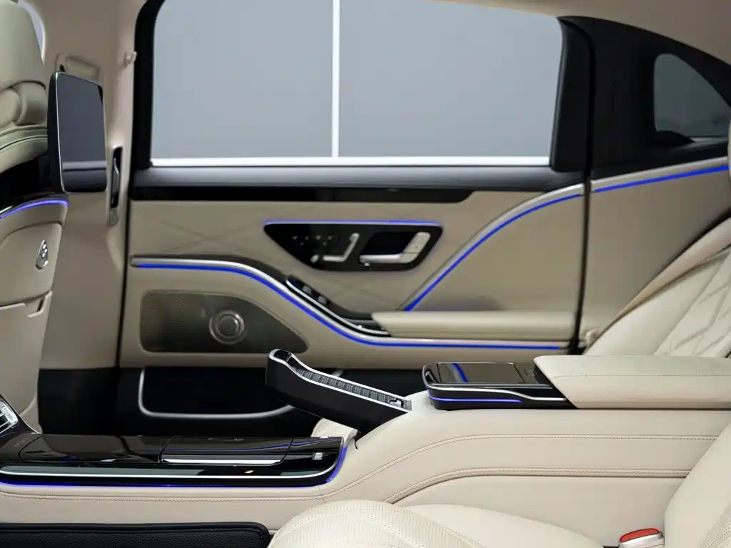 Mercedes-Benz Maybach S-Class 2022 — фото 12