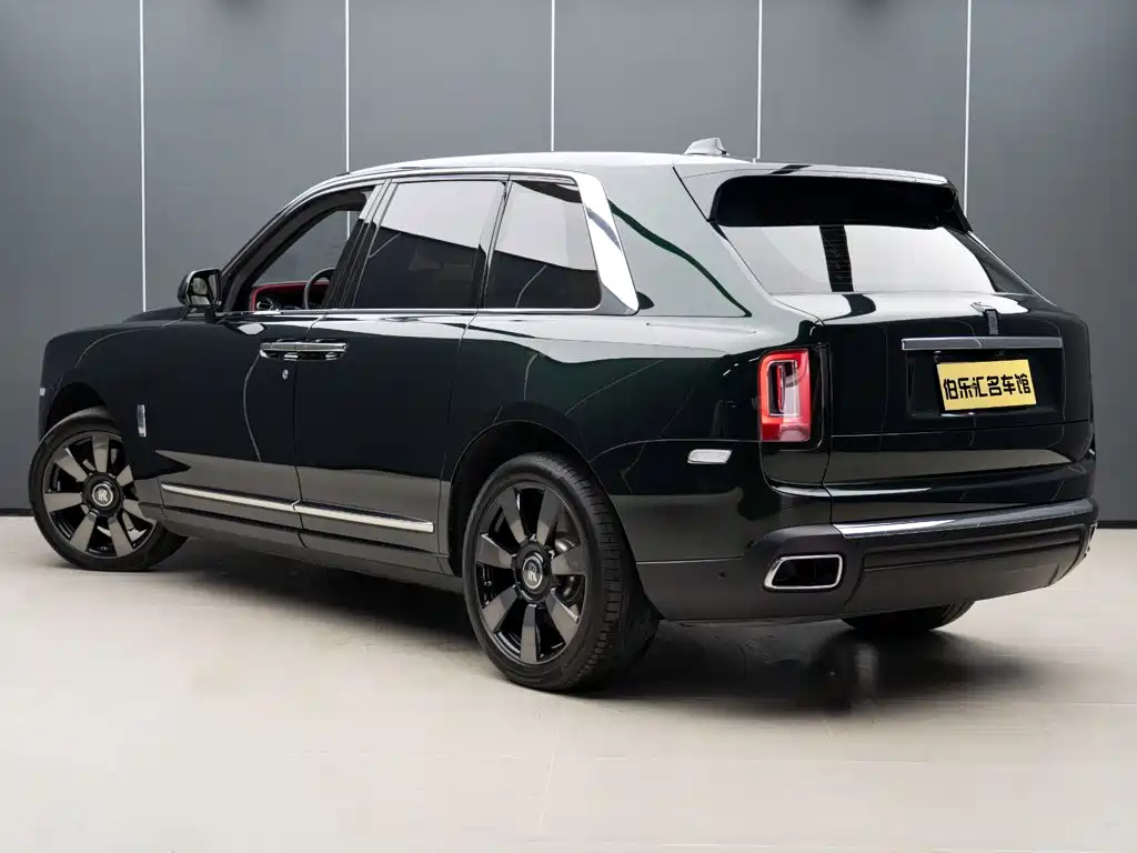 Rolls-Royce Cullinan 2022 — фото 4