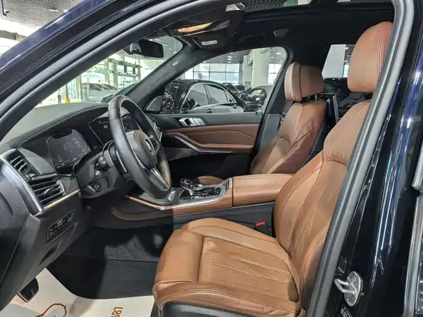 BMW X7 2019
