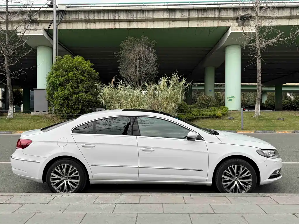 Volkswagen CC 2016 — фото 4