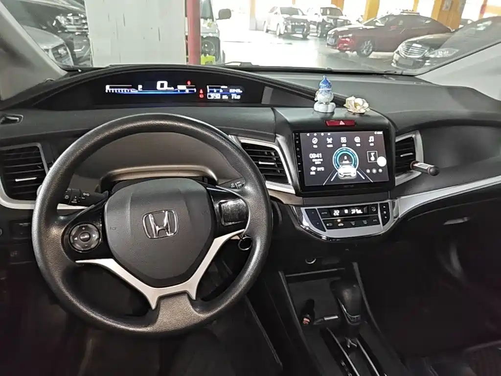 Honda Jade 2017 — фото 10