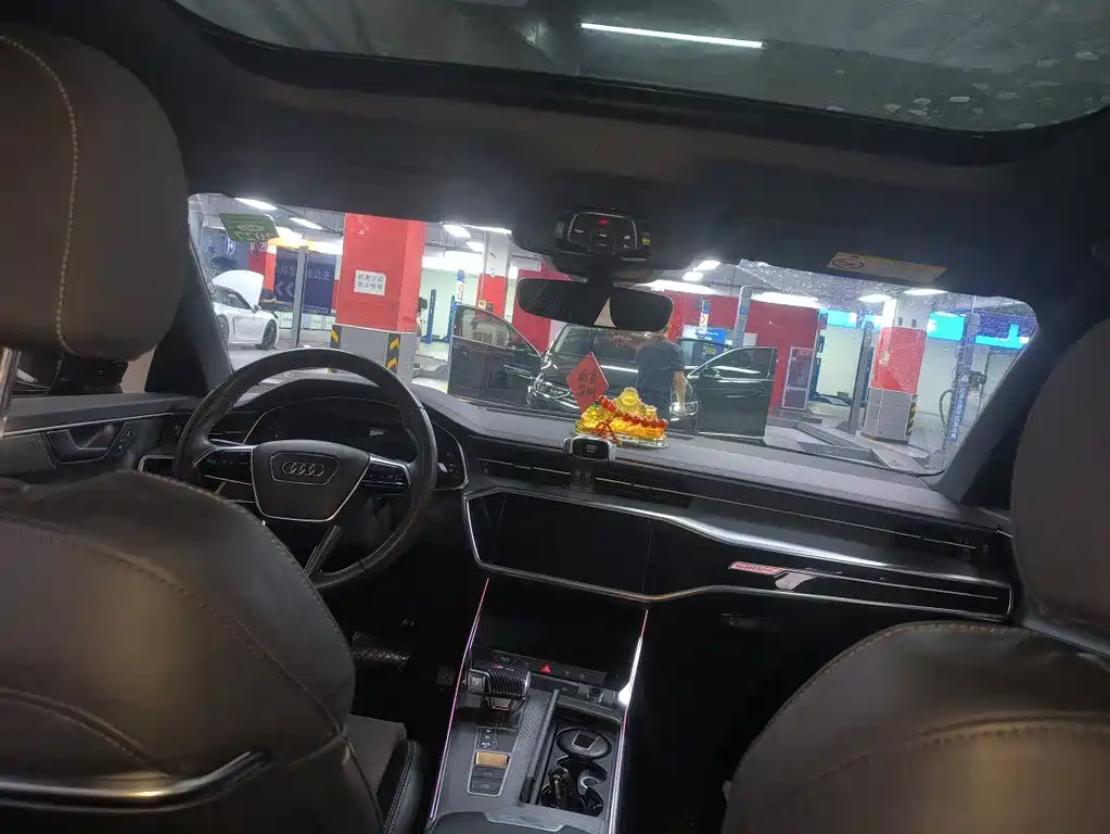 Audi A6L 2021