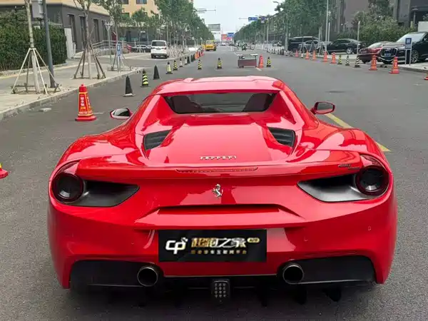 Ferrari 488 2018
