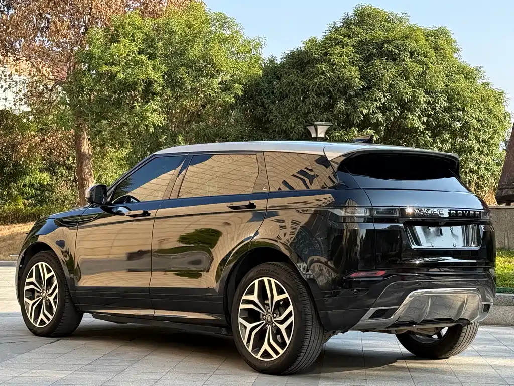 Land Rover Evoque 2022 — фото 16