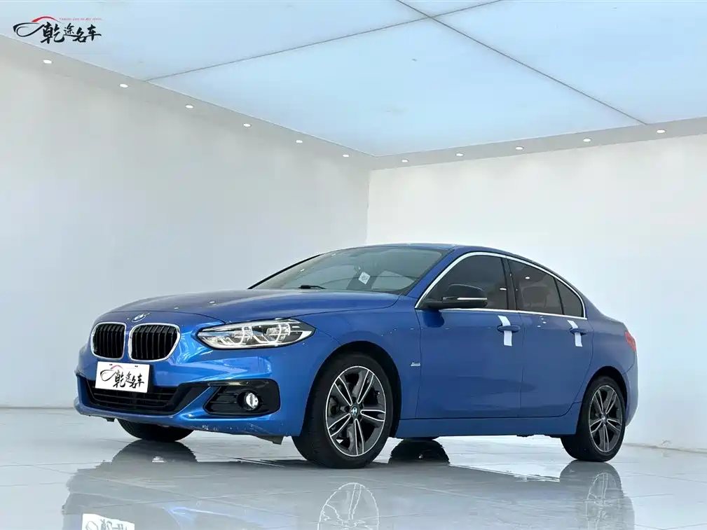 BMW 1 Series 2017 — фото 1