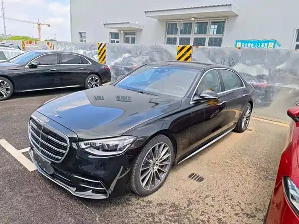 Mercedes-Benz S-Class 2024