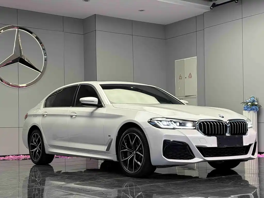 BMW 5 Series 2022