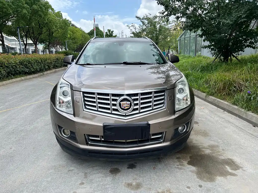 Cadillac SRX 2015 — фото 2