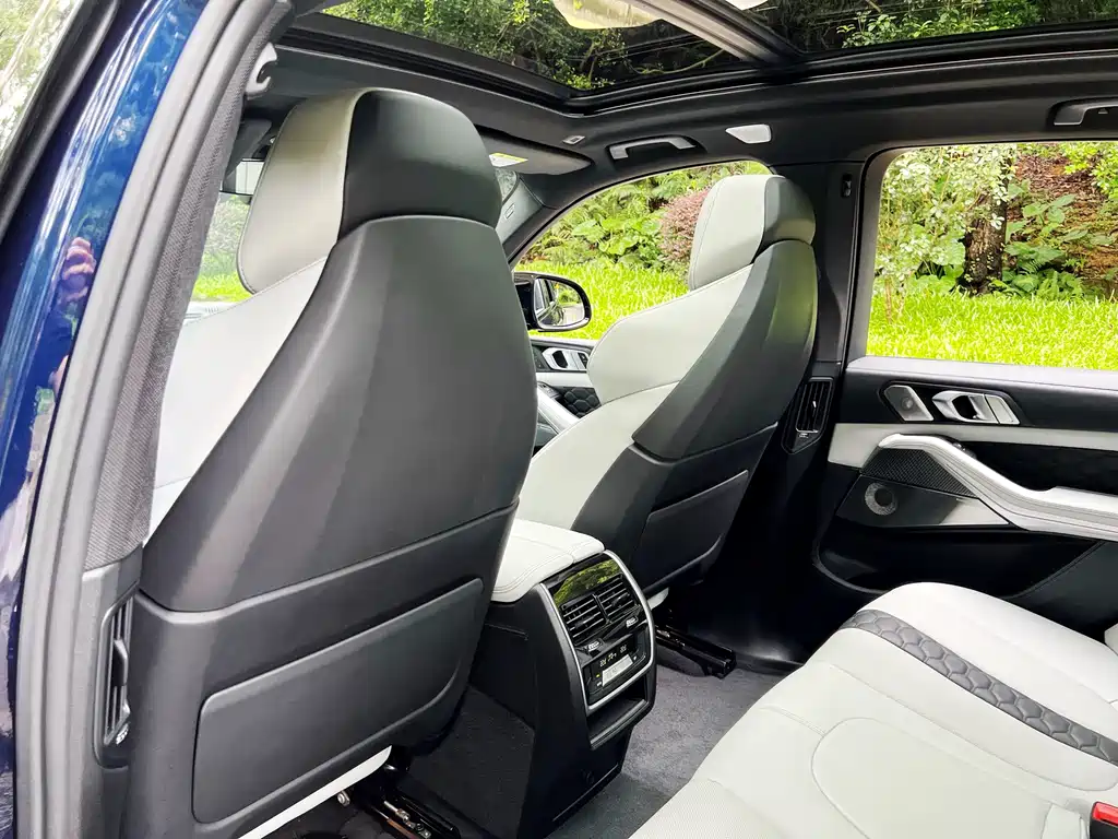 BMW X5 M 2022 — фото 14