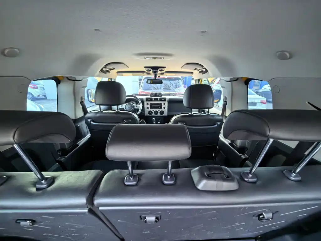 Toyota FJ Cruiser 2019 — фото 14