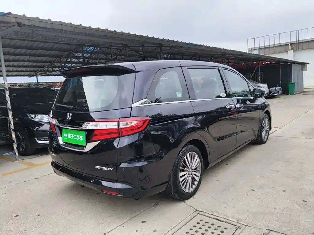 Honda Odyssey 2019 — фото 7