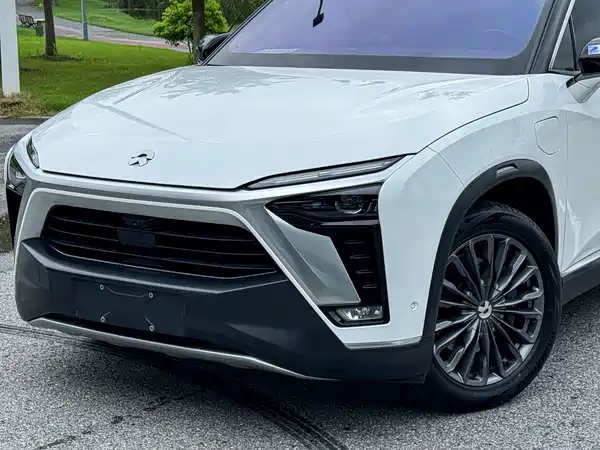 NIO ES8 2020