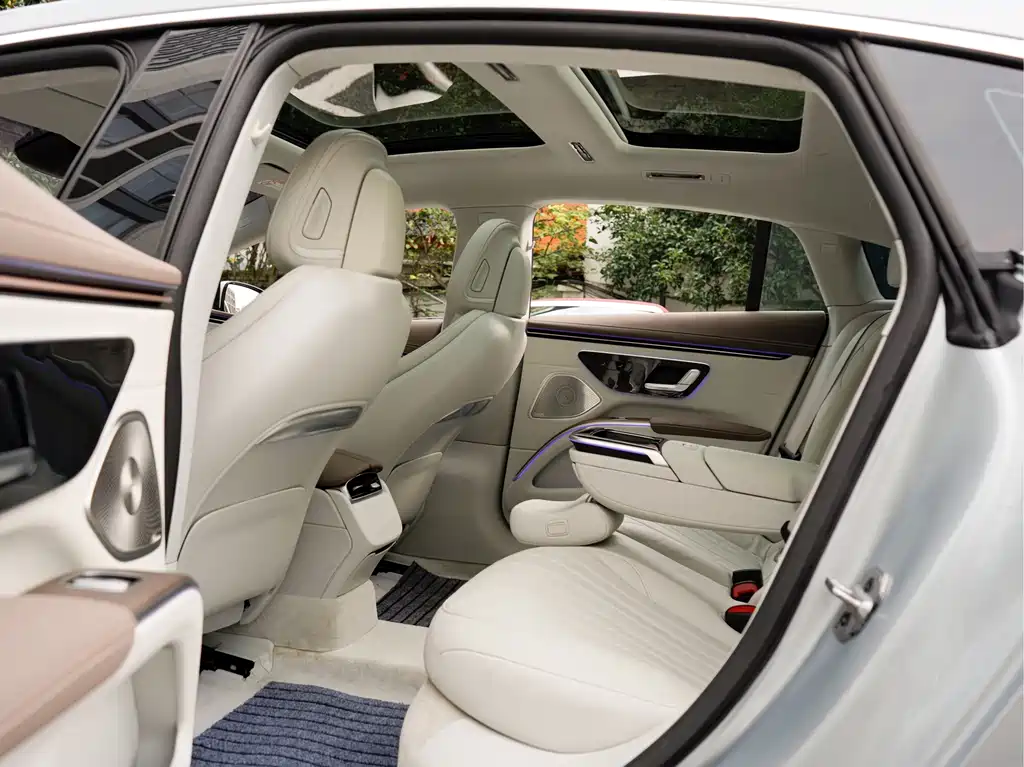 Mercedes-Benz EQS 2023 — фото 13