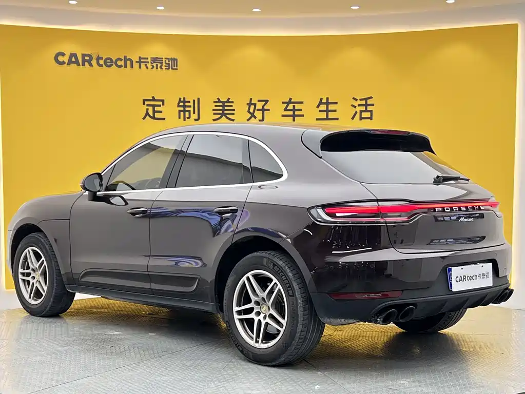 Porsche Macan 2019 — фото 25