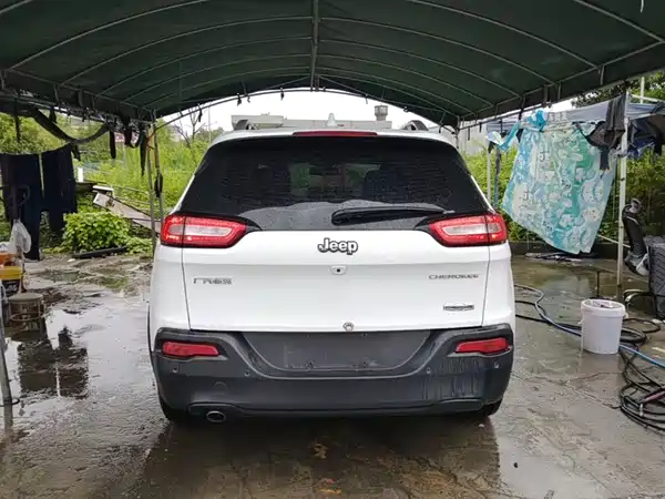 Jeep Cherokee 2016