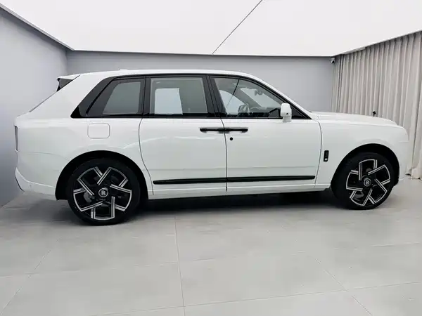 Rolls-Royce Cullinan 2020