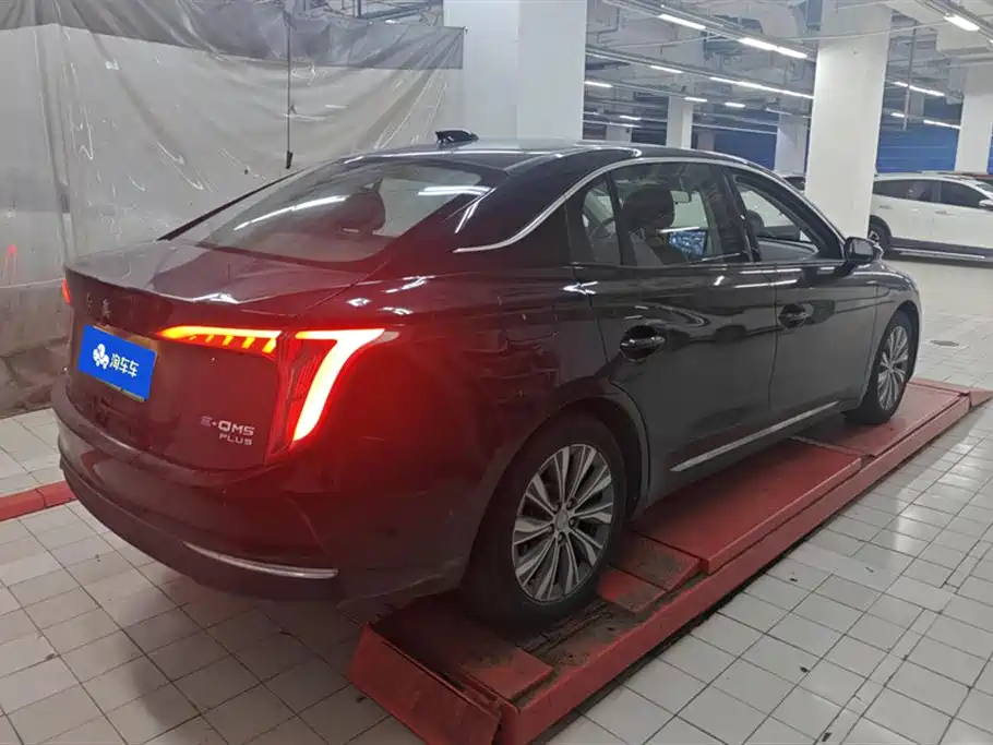Hongqi E-QM5 2023 — фото 3