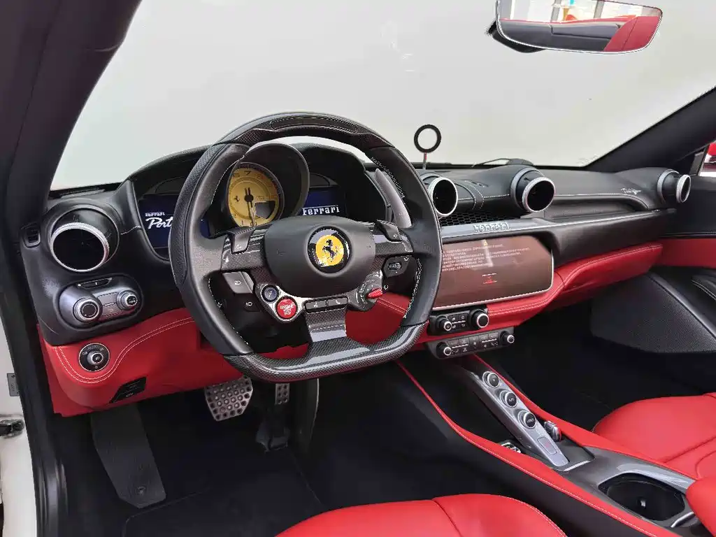 Ferrari Portofino 2019 — фото 21