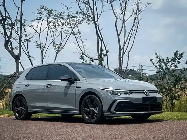Volkswagen Golf 2023