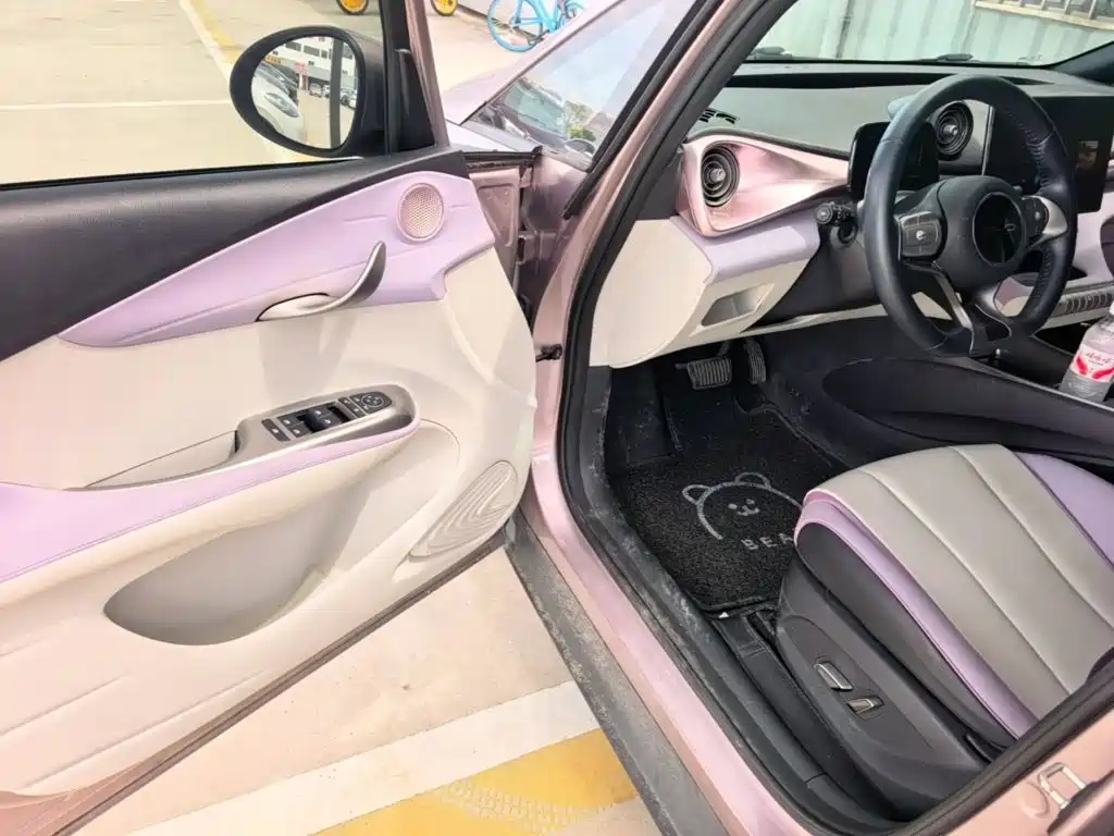 BYD Dolphin 2022 — фото 12
