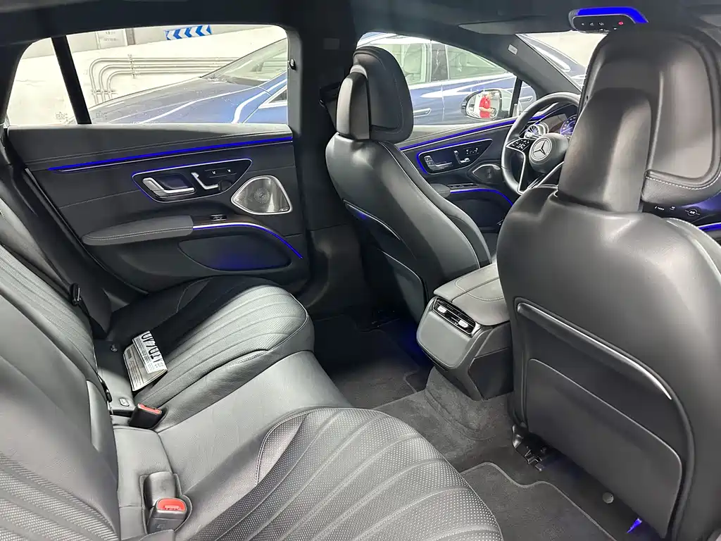 Mercedes-Benz EQS 2023 — фото 17