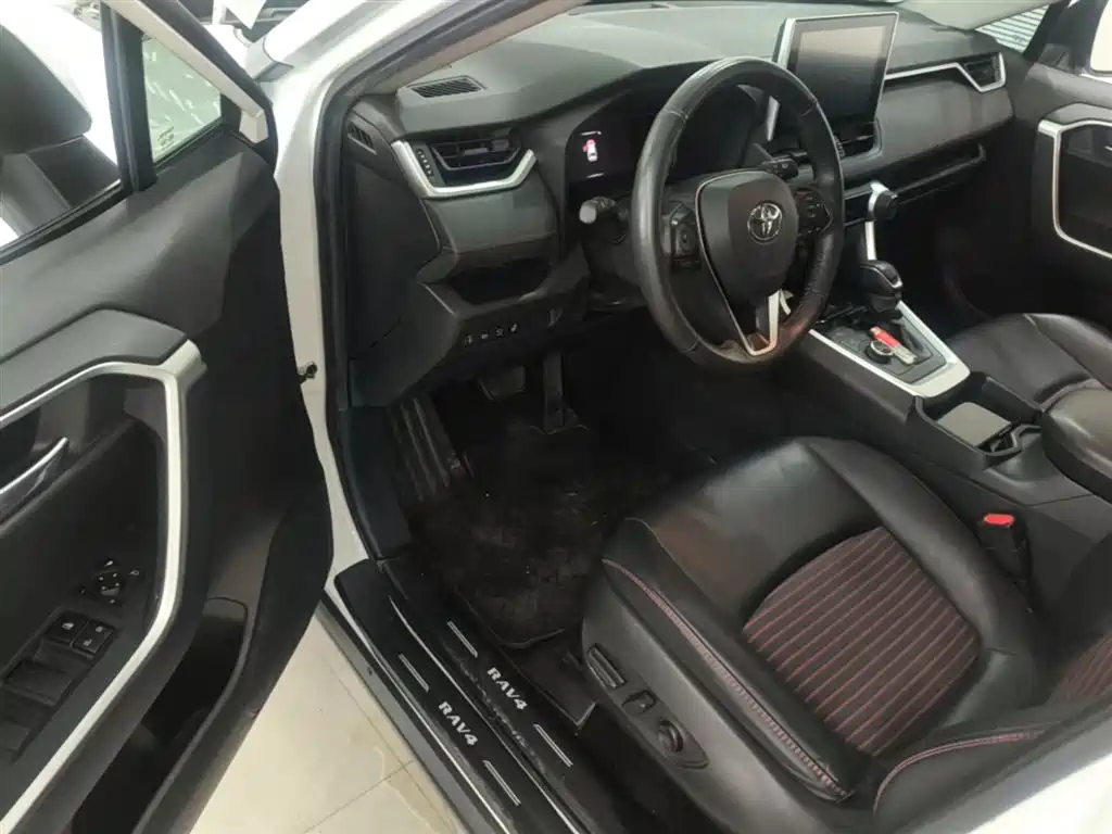 Toyota RAV4 Prime 2022 — фото 15
