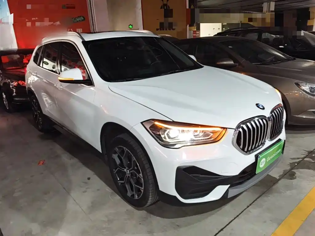 BMW X1 2021 — фото 4