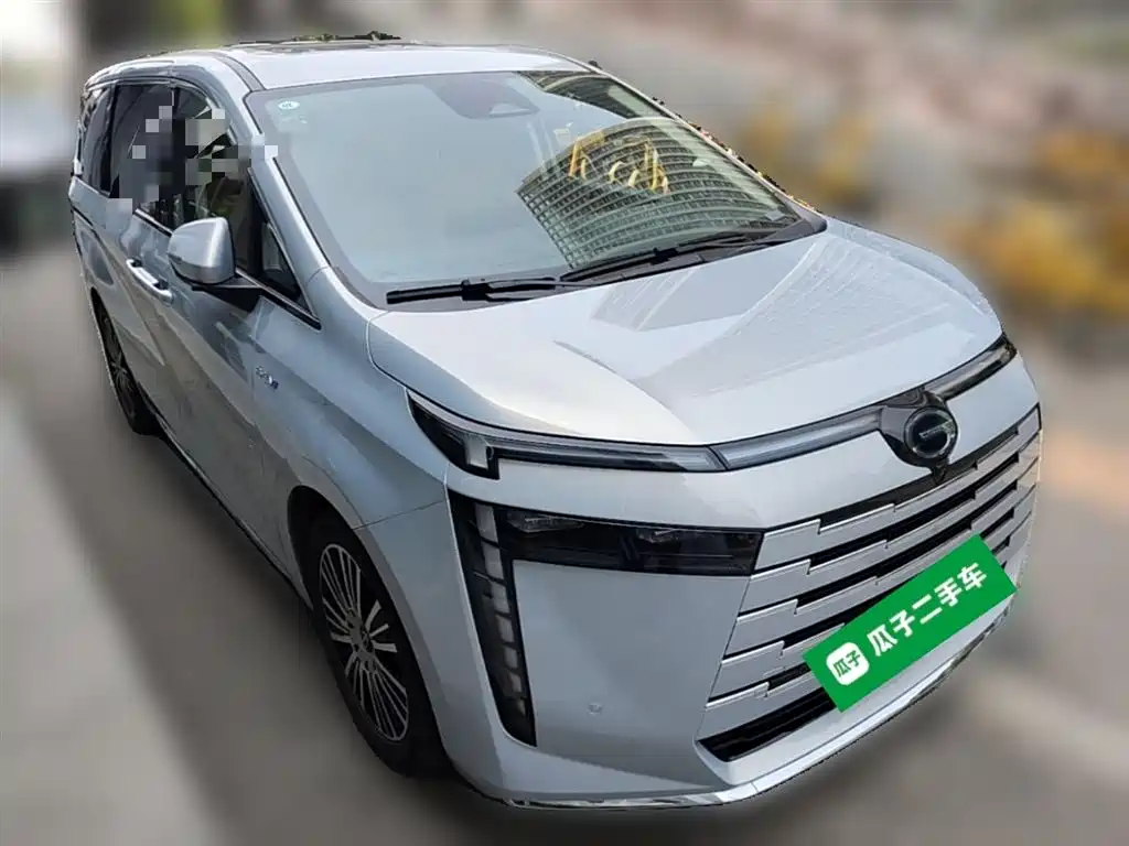 GAC Motor E8 PHEV 2024 — фото 7