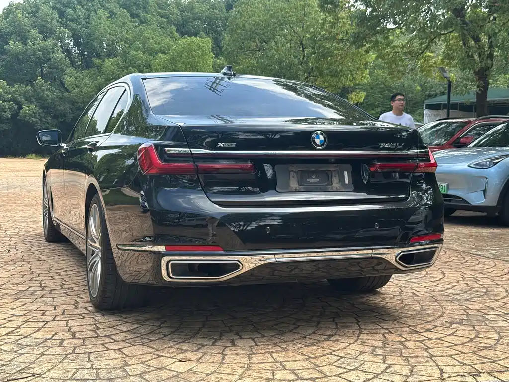 BMW 7 Series 2020 — фото 20