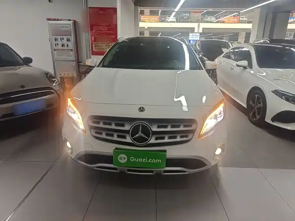 Mercedes-Benz GLA 2017