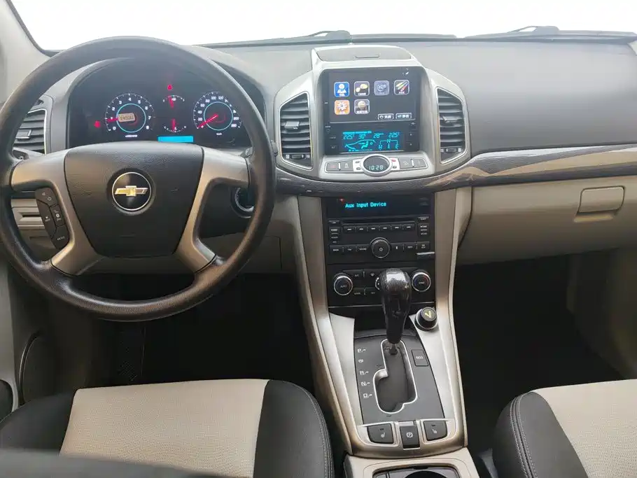 Chevrolet Captiva 2015 — фото 12