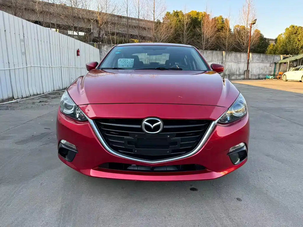 Mazda 3 Axela 2016 — фото 2