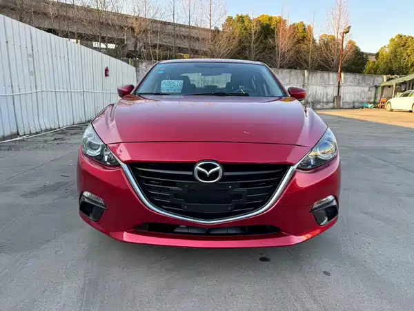Mazda 3 Axela 2016