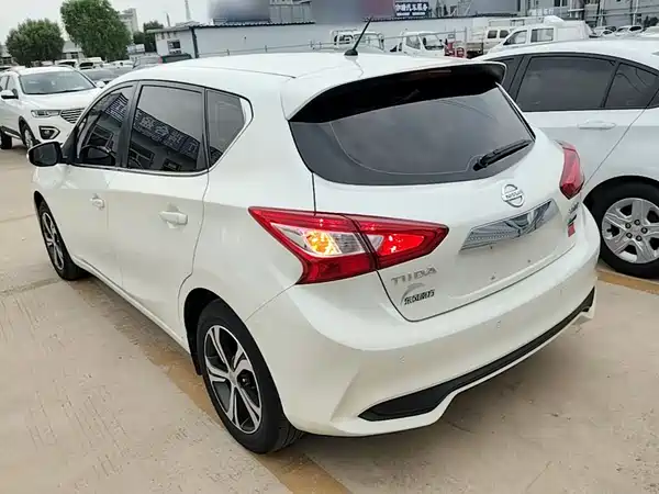 Nissan Tiida 2020