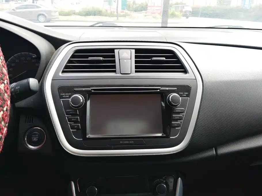 Suzuki S-Cross 2015 — фото 13