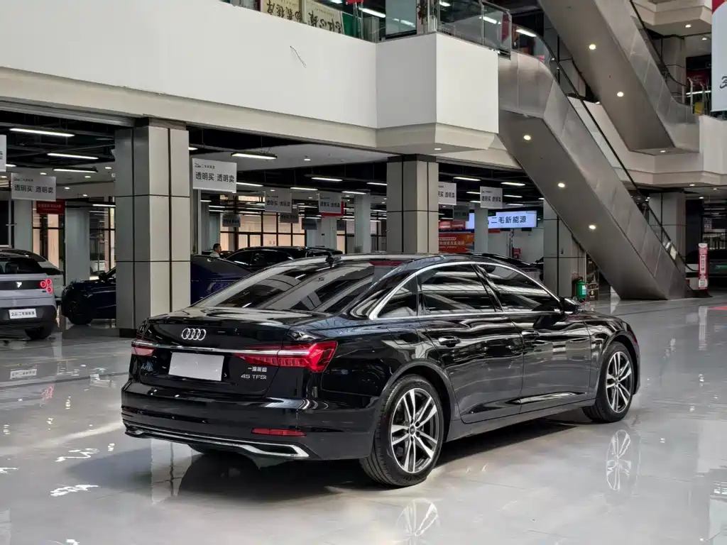 Audi A6L 2024 — фото 9