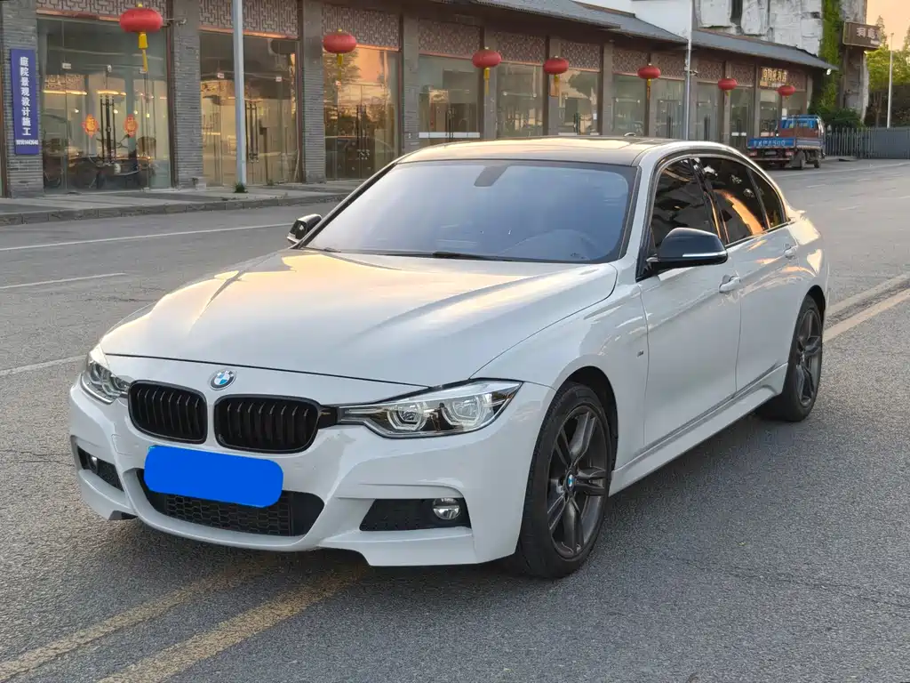 BMW 3 Series 2017 — фото 1