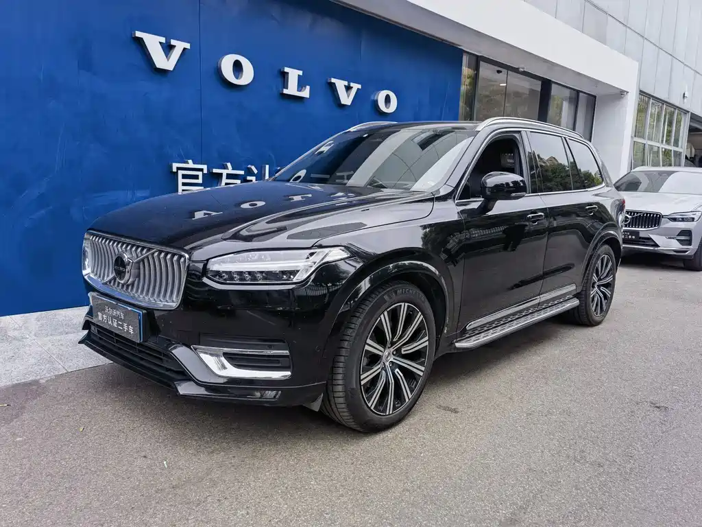 Volvo XC90 2024 — фото 1