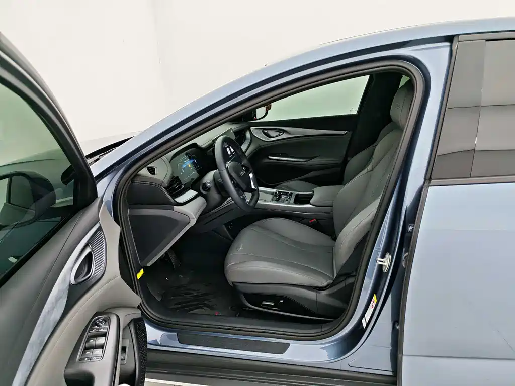 BYD Seal 2024 — фото 10