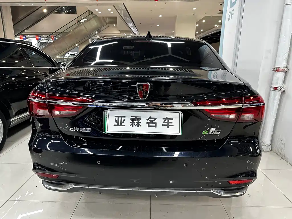 Roewe i6 New Energy 2018 — фото 10