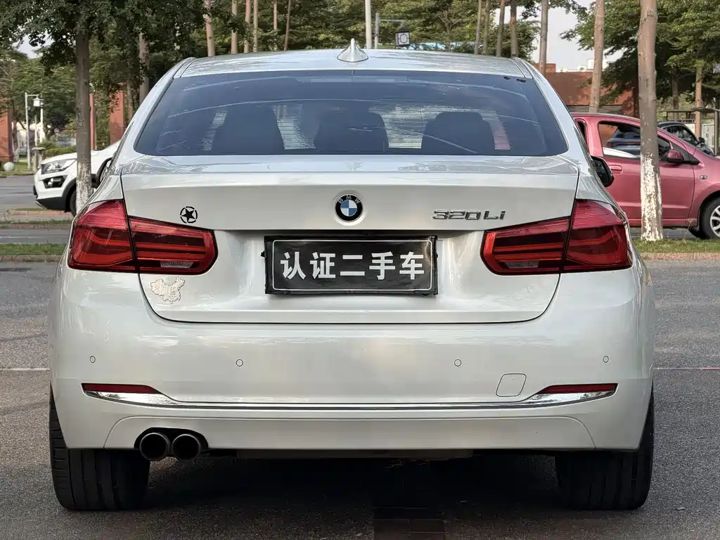 BMW 3 Series 2016 — фото 8