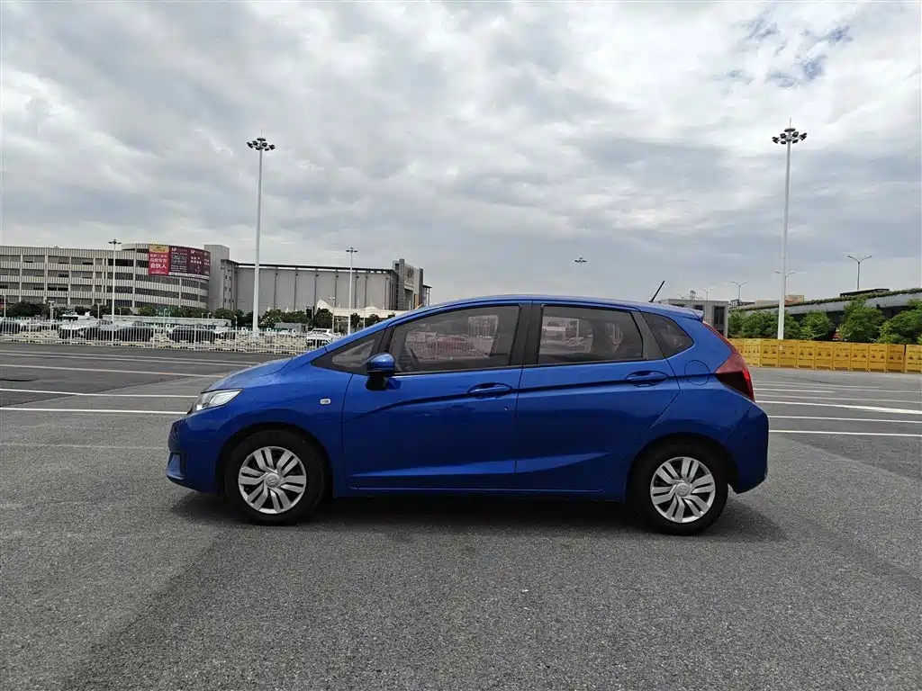 Honda Fit 2018 — фото 7