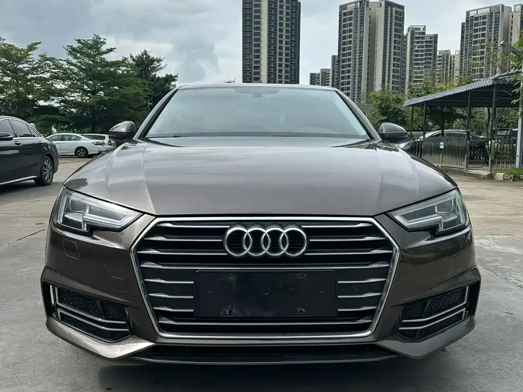 Audi A4L 2019 — фото 2