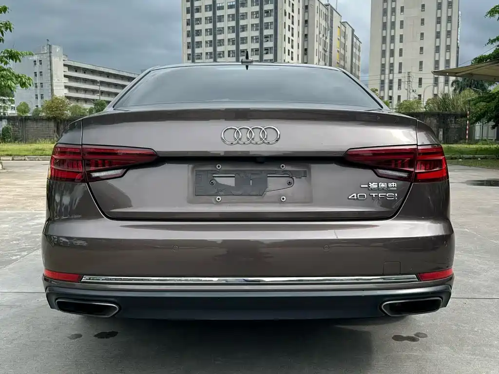 Audi A4L 2019 — фото 8