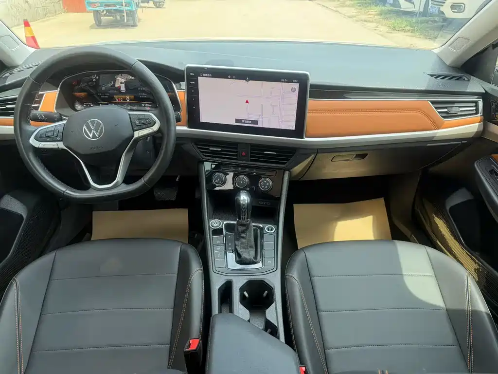 Volkswagen Bora 2023