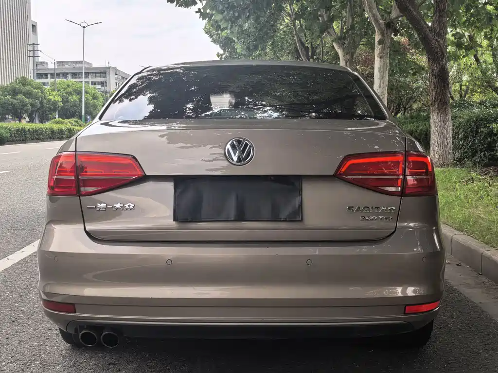 Volkswagen Sagitar 2018